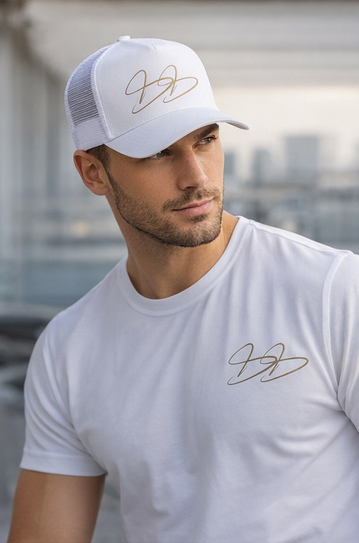 t-shirt-cappelino-bianco